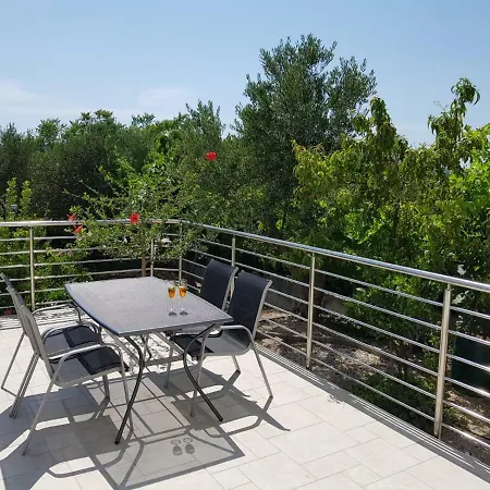 Apartment Maslina Sibenik